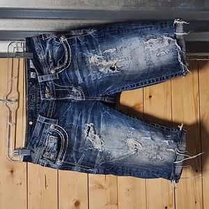 Miss Me Bermuda Shorts low waist  Size 26 distressed